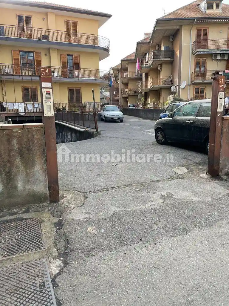 Palazzo - Edificio in vendita a Aci Sant'Antonio