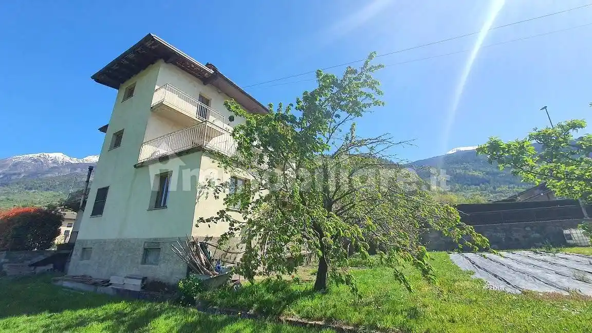 Casa indipendente in vendita a Gressan