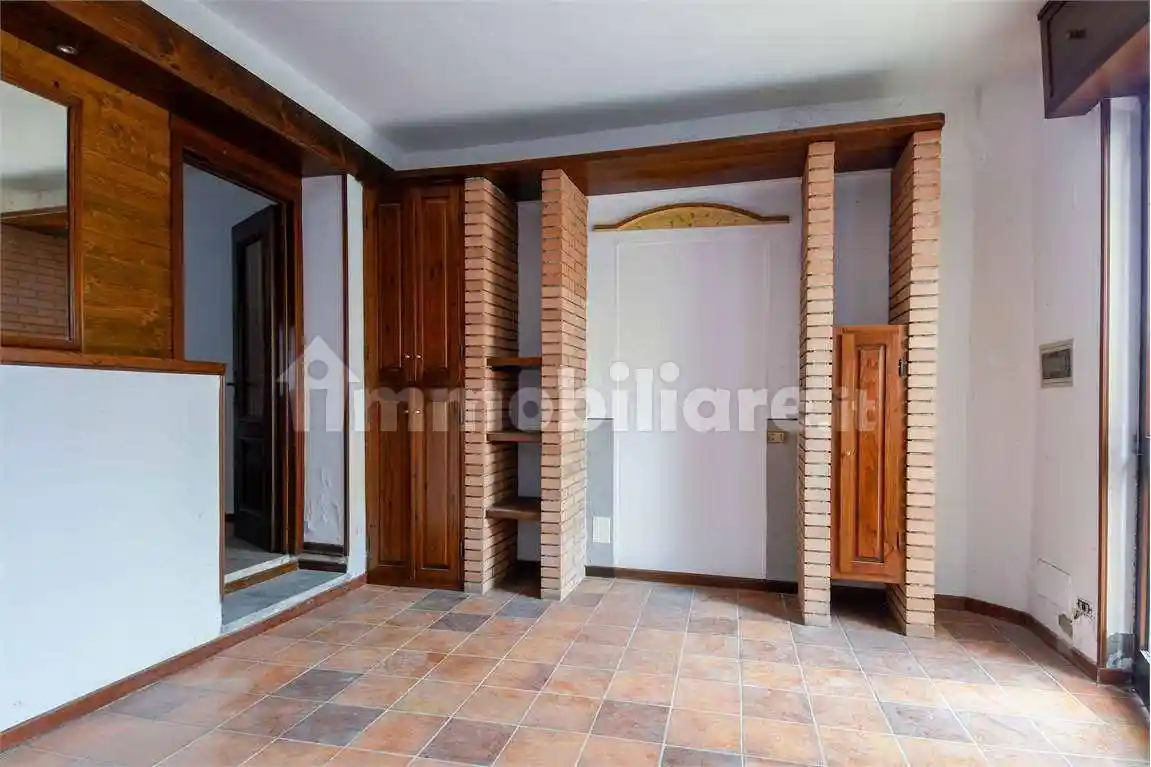 Terratetto plurifamiliare piazza Iv Novembre, 141, Centro, Barbata - foto 3