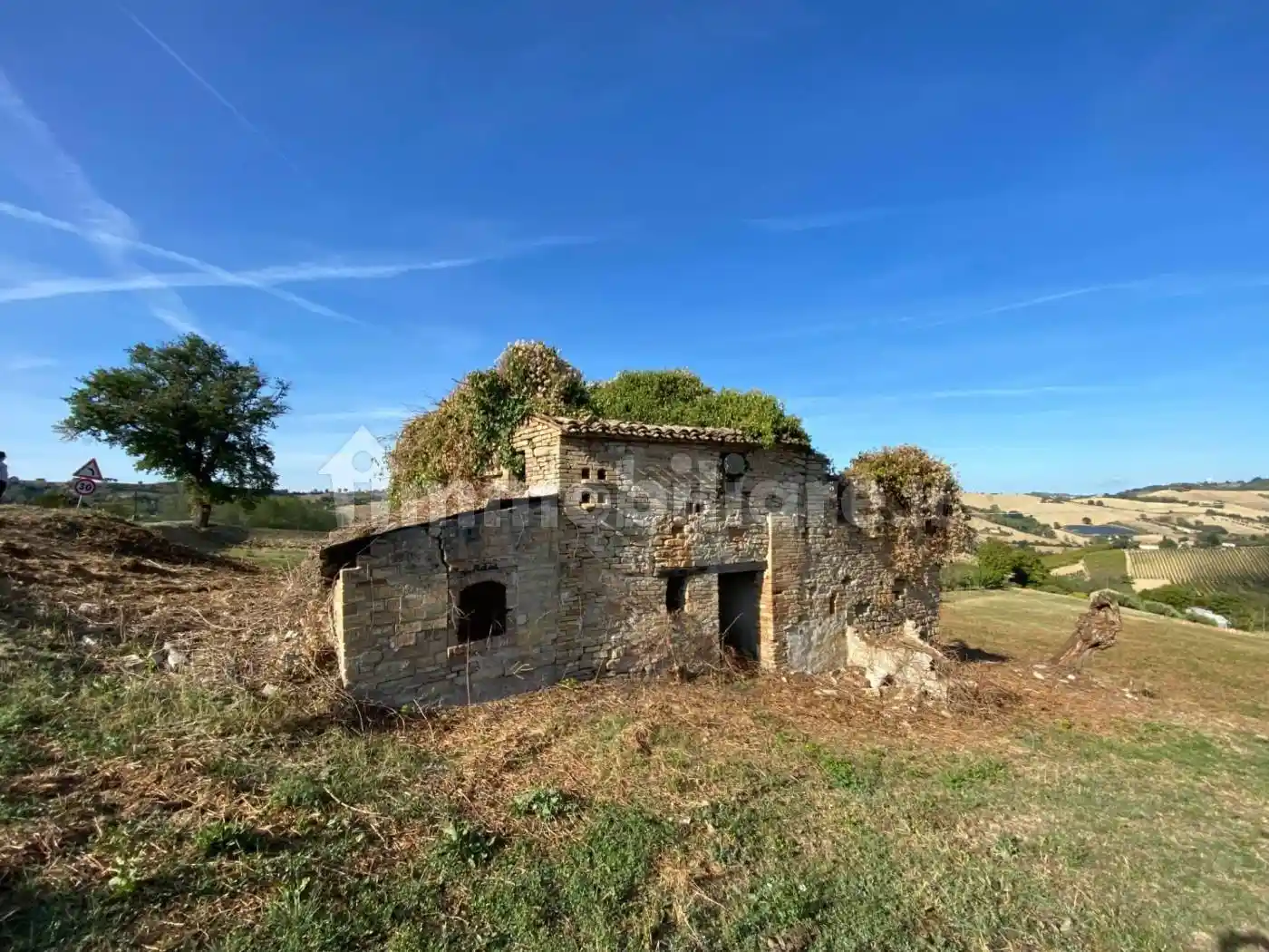 Rustico - Casale in vendita a Monte Rinaldo