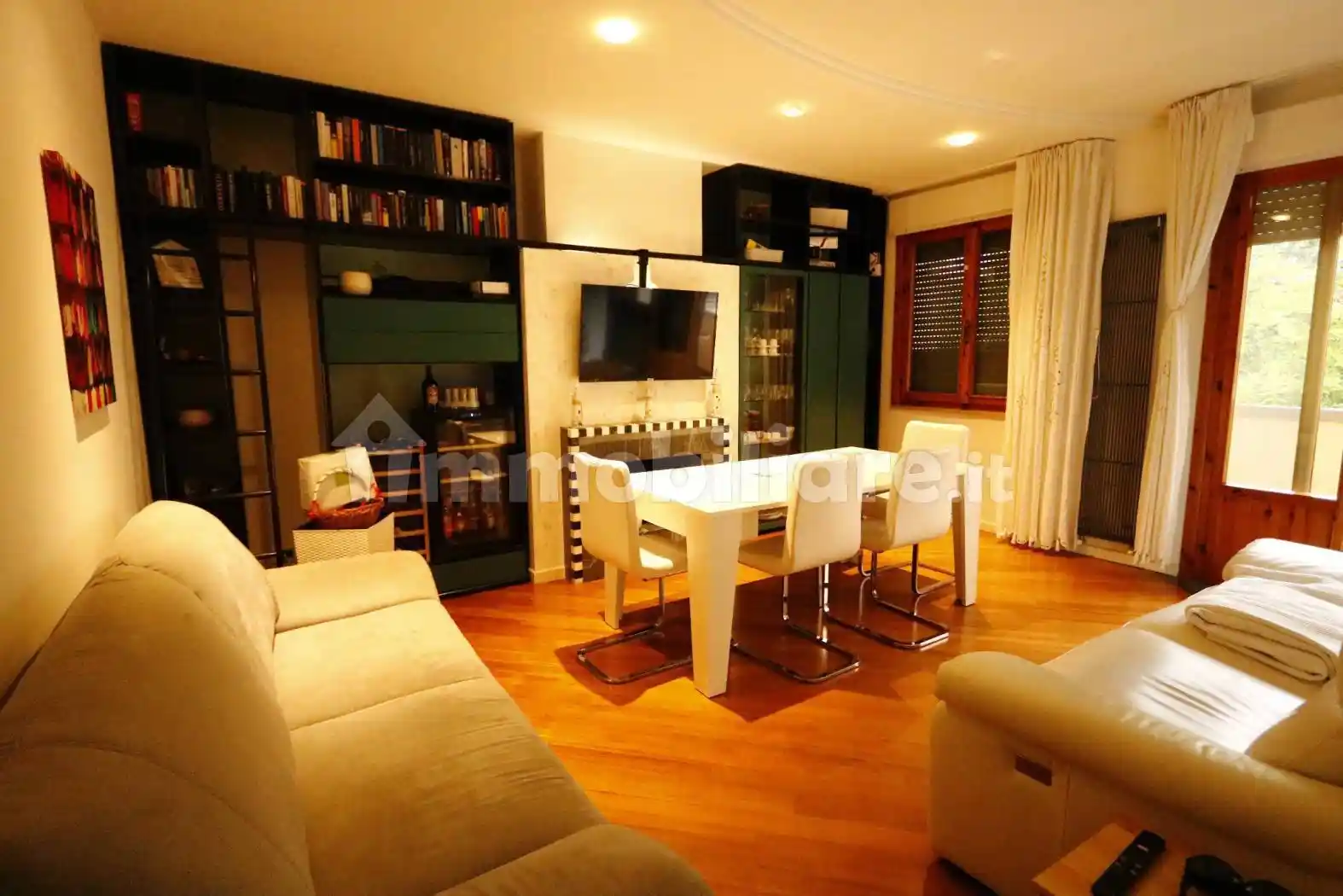 Appartamento in affitto a Cascina