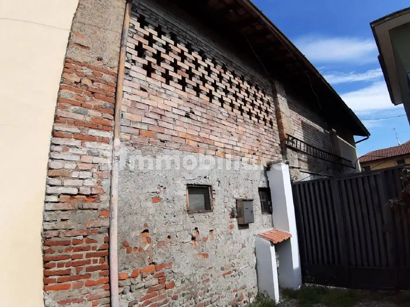 Rustico - Casale in vendita a Bareggio