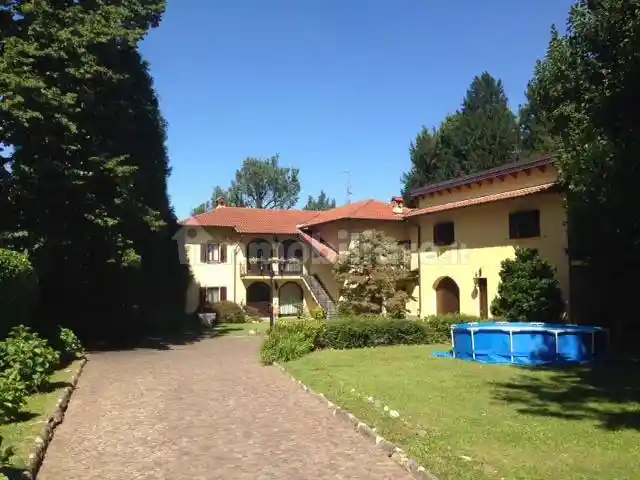 Villa in vendita a Venegono Superiore