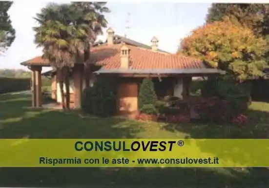 Villa in vendita a Grezzago