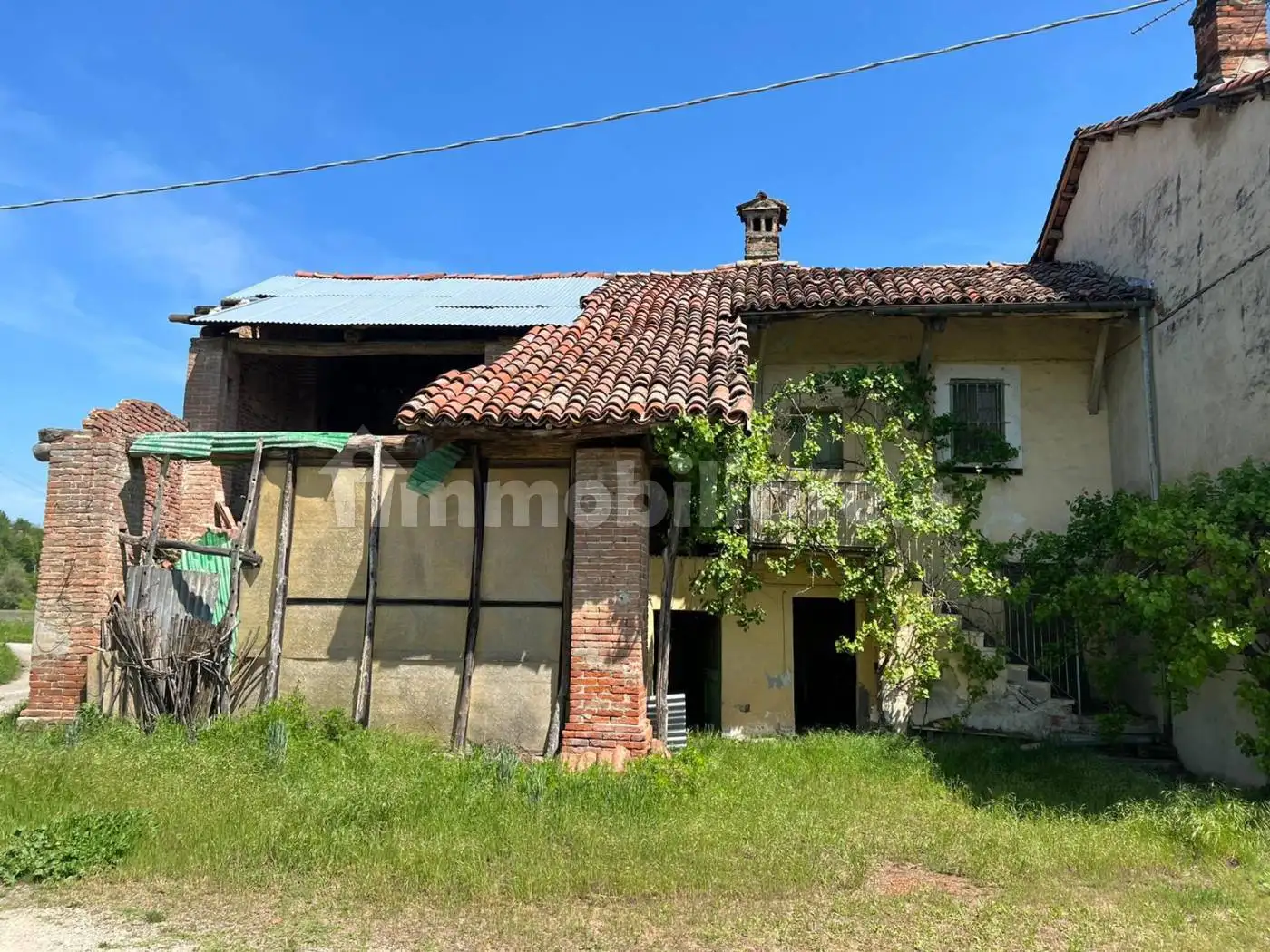 Rustico - Casale in vendita a Farigliano