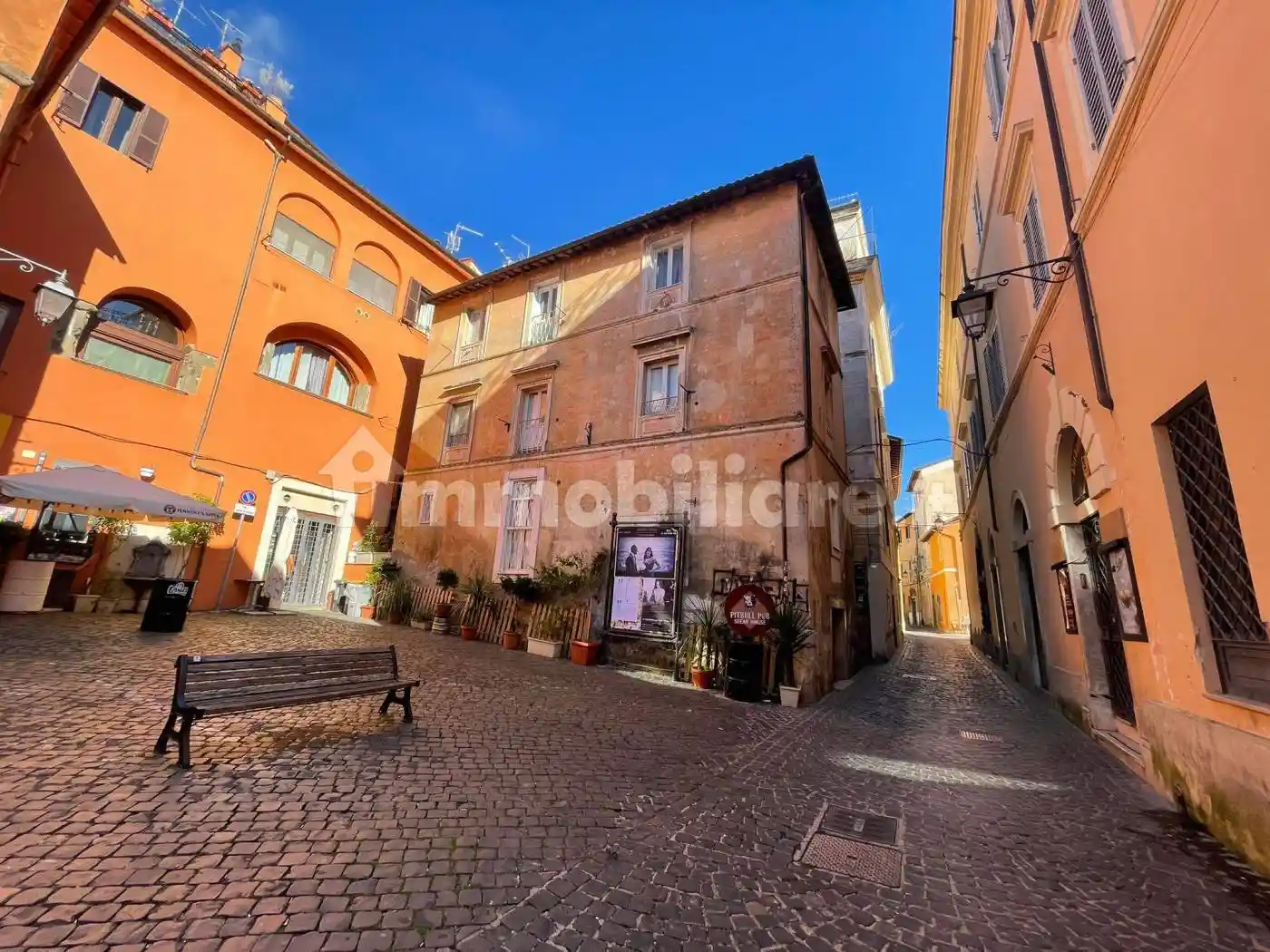 Palazzo - Edificio in vendita a Palestrina
