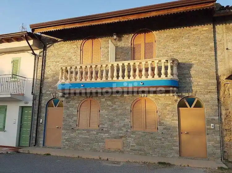 Casa indipendente in vendita a Furnari