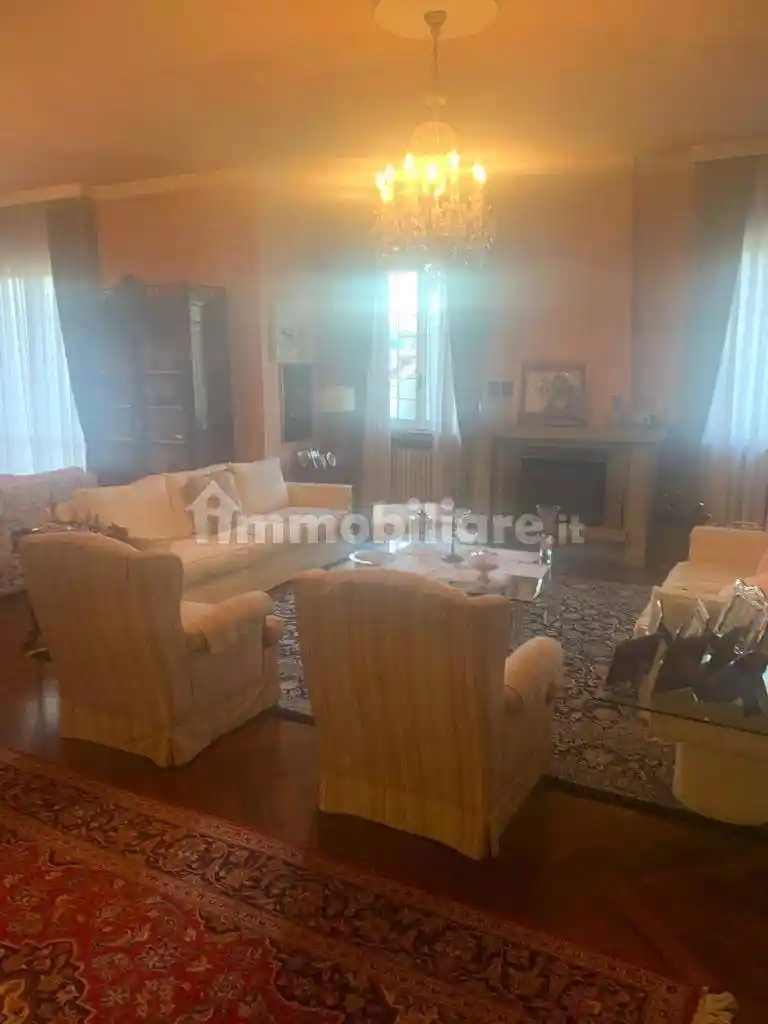 Villa in vendita a Crema