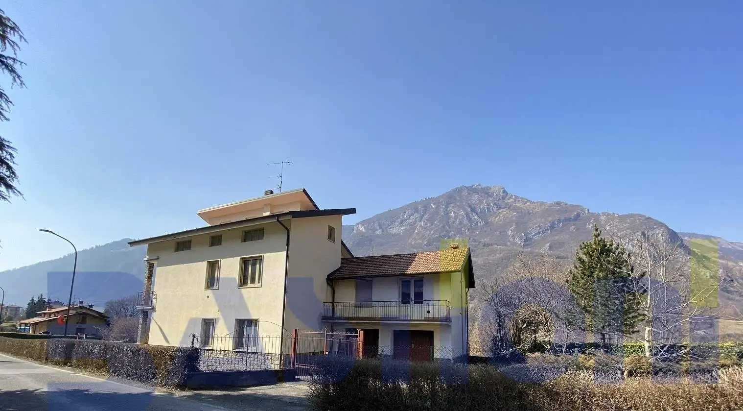 Villa in vendita a Piario