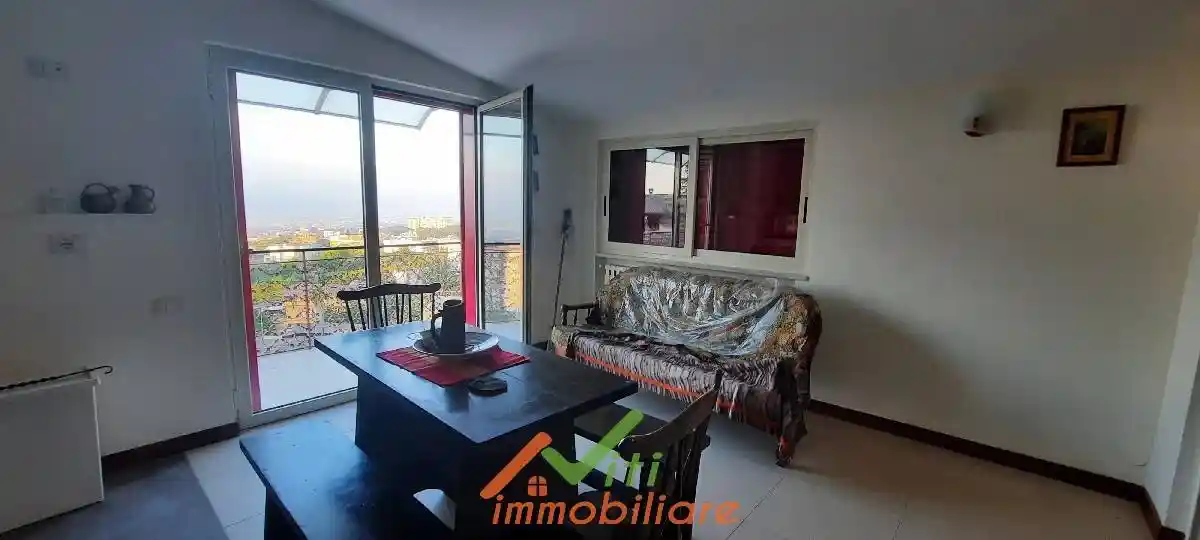 Appartamento in affitto a Napoli