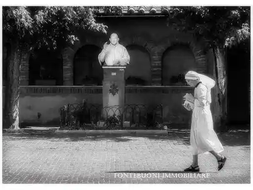 Palazzo - Edificio in vendita a Firenze