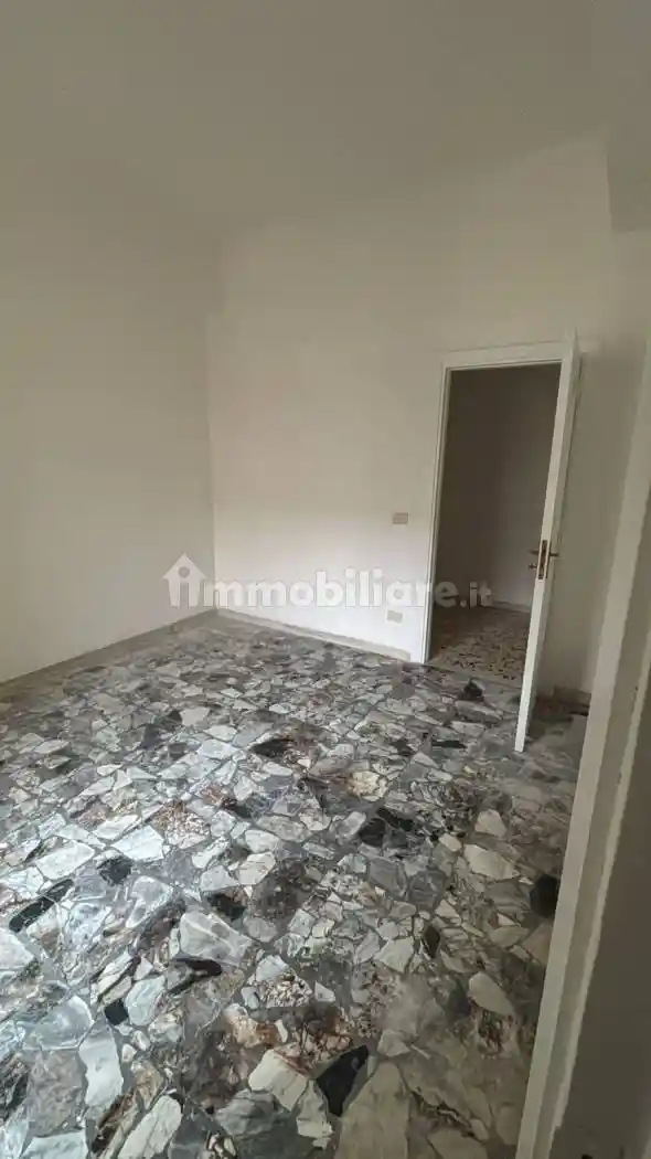 Trilocale via Michele Pironti, Emanuele II, C. Colombo, Morelli e Silvati, Avellino - foto 3