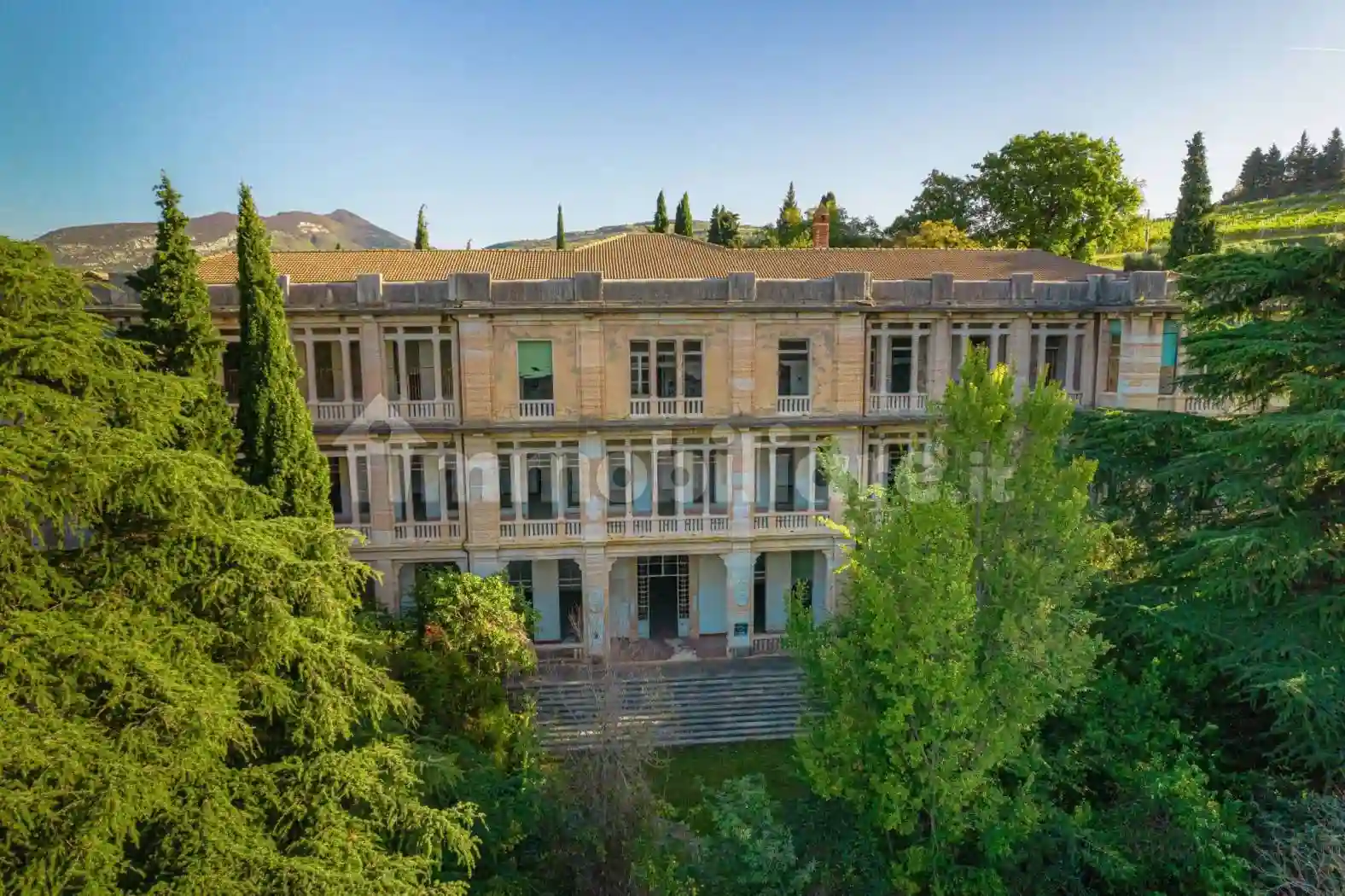 Palazzo - Edificio - foto 2