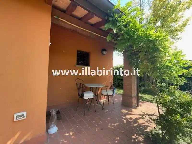 Casa indipendente in affitto a Faenza