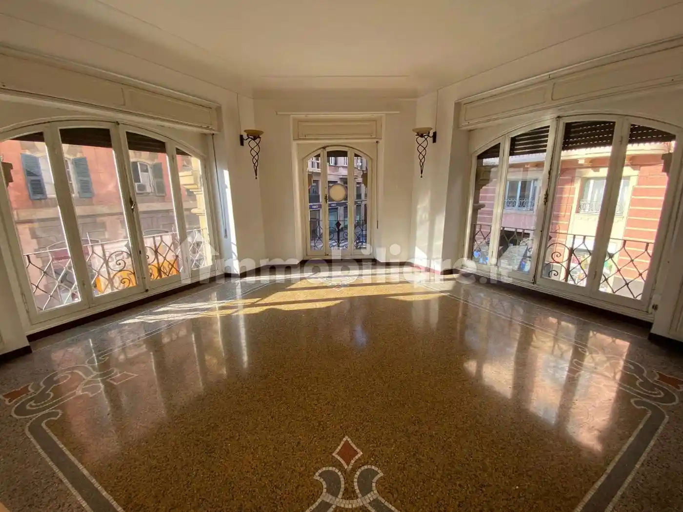 Appartamento in vendita a Savona