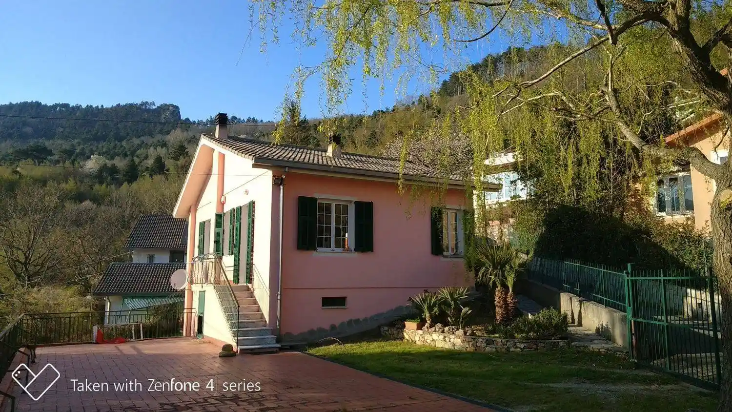 Villa in vendita a Magliolo