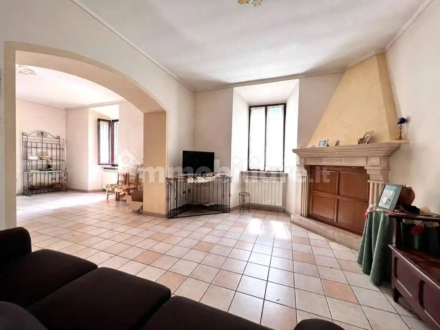 Terratetto unifamiliare 321 m², buono stato, Centro, Civitella Roveto - foto 3