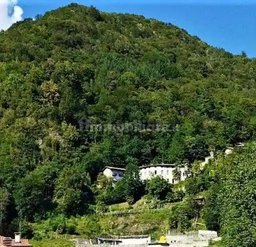 Villa in vendita a Varallo