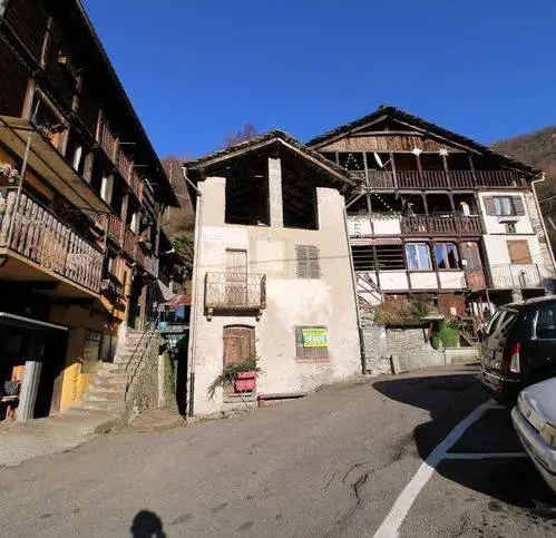 Villa in vendita a Rossa