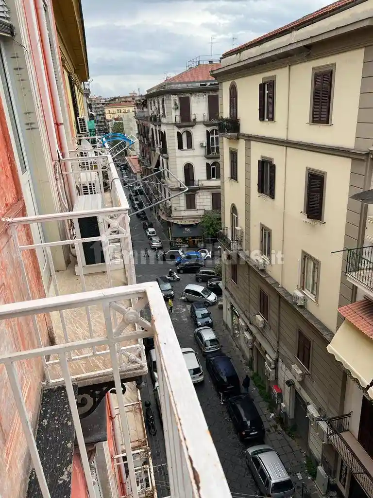 Appartamento in affitto a Napoli