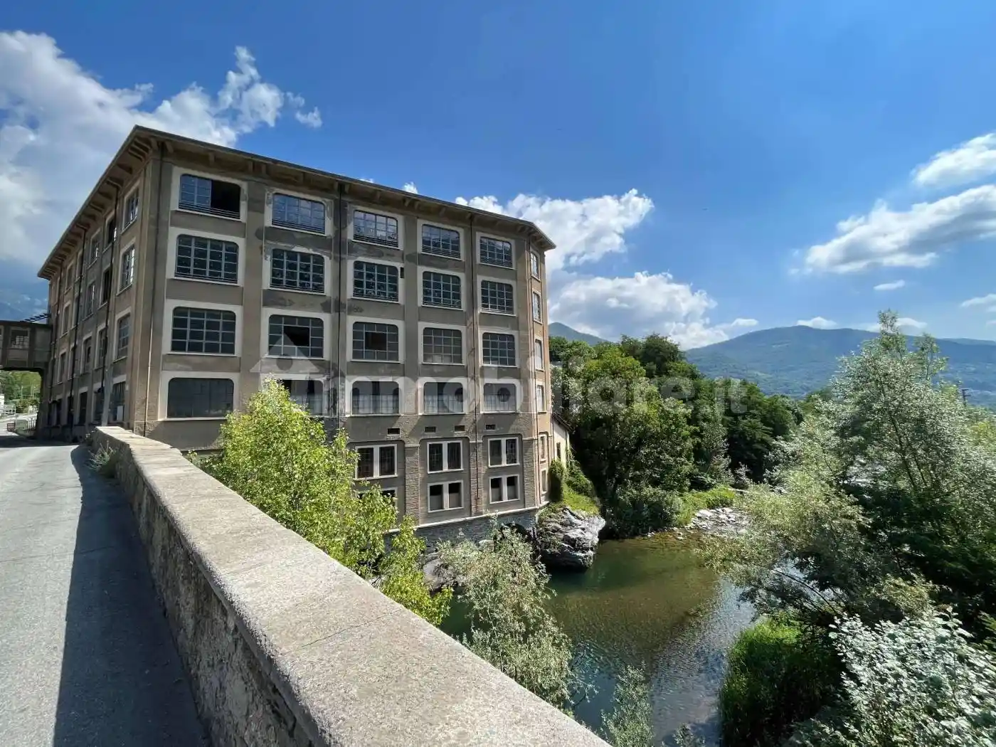 Palazzo - Edificio in vendita a Perosa Argentina