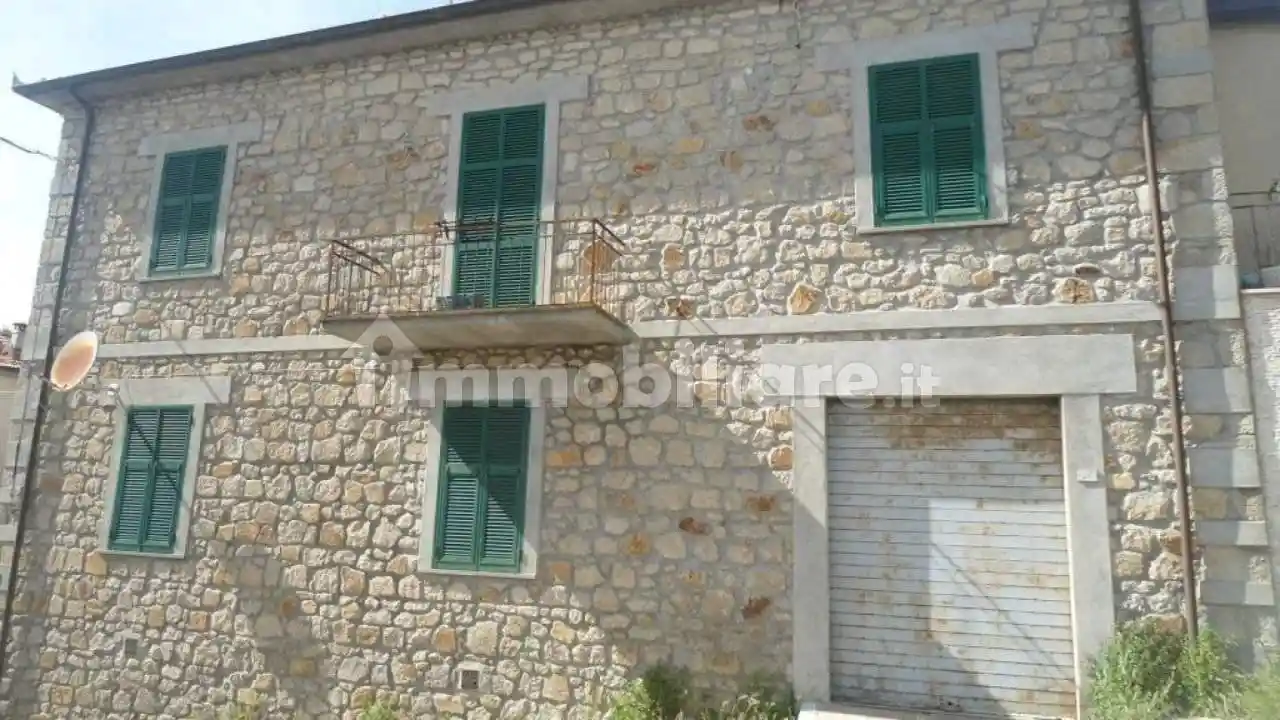 Appartamento in vendita a Roccastrada