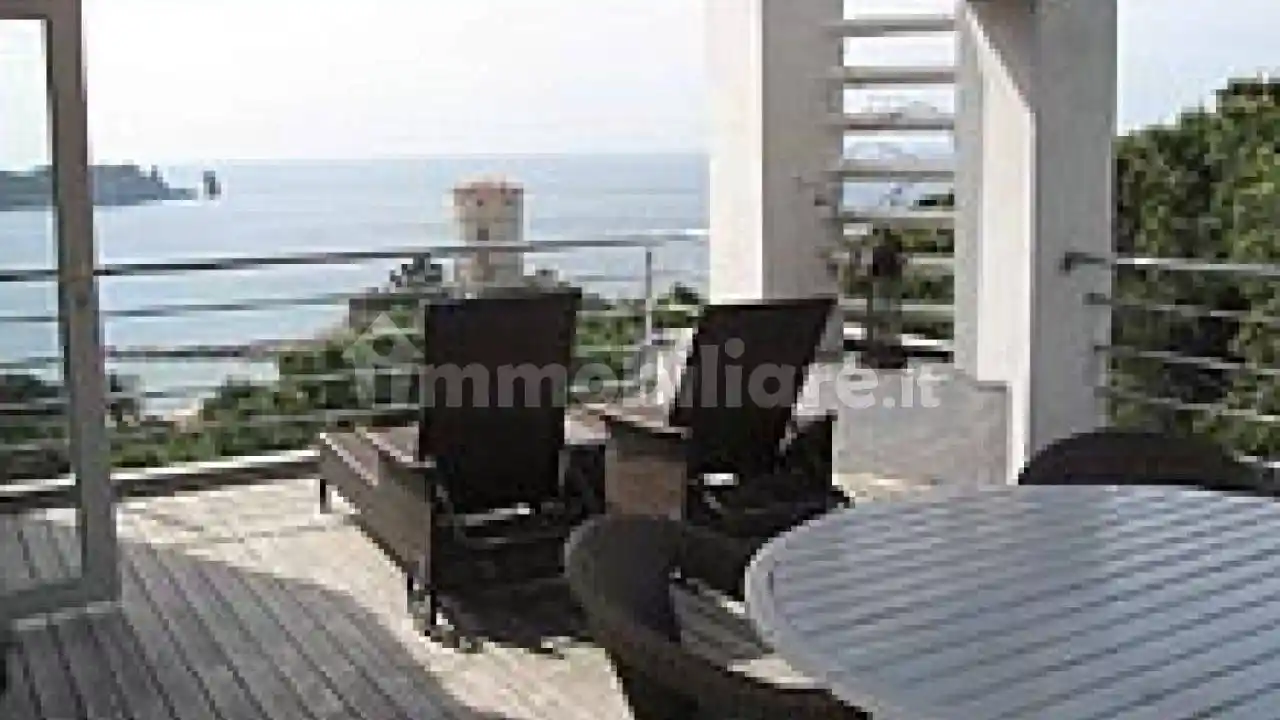 Appartamento in vendita a Isola del Giglio