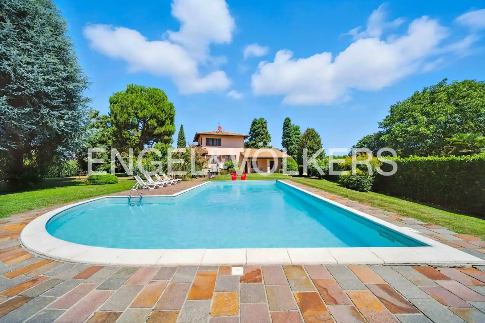 Villa in vendita a Gallarate