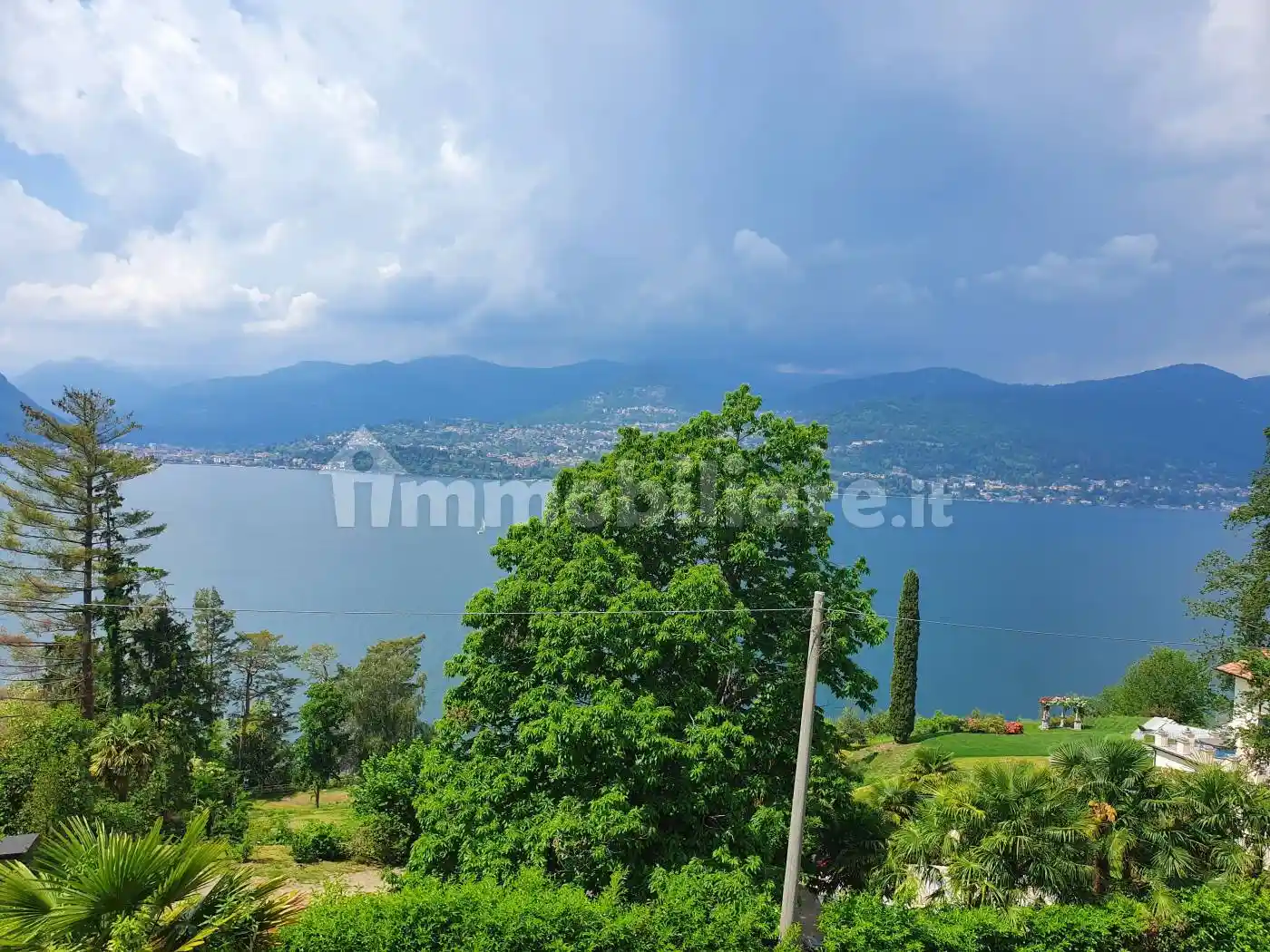 Appartamento in affitto a Laveno-Mombello