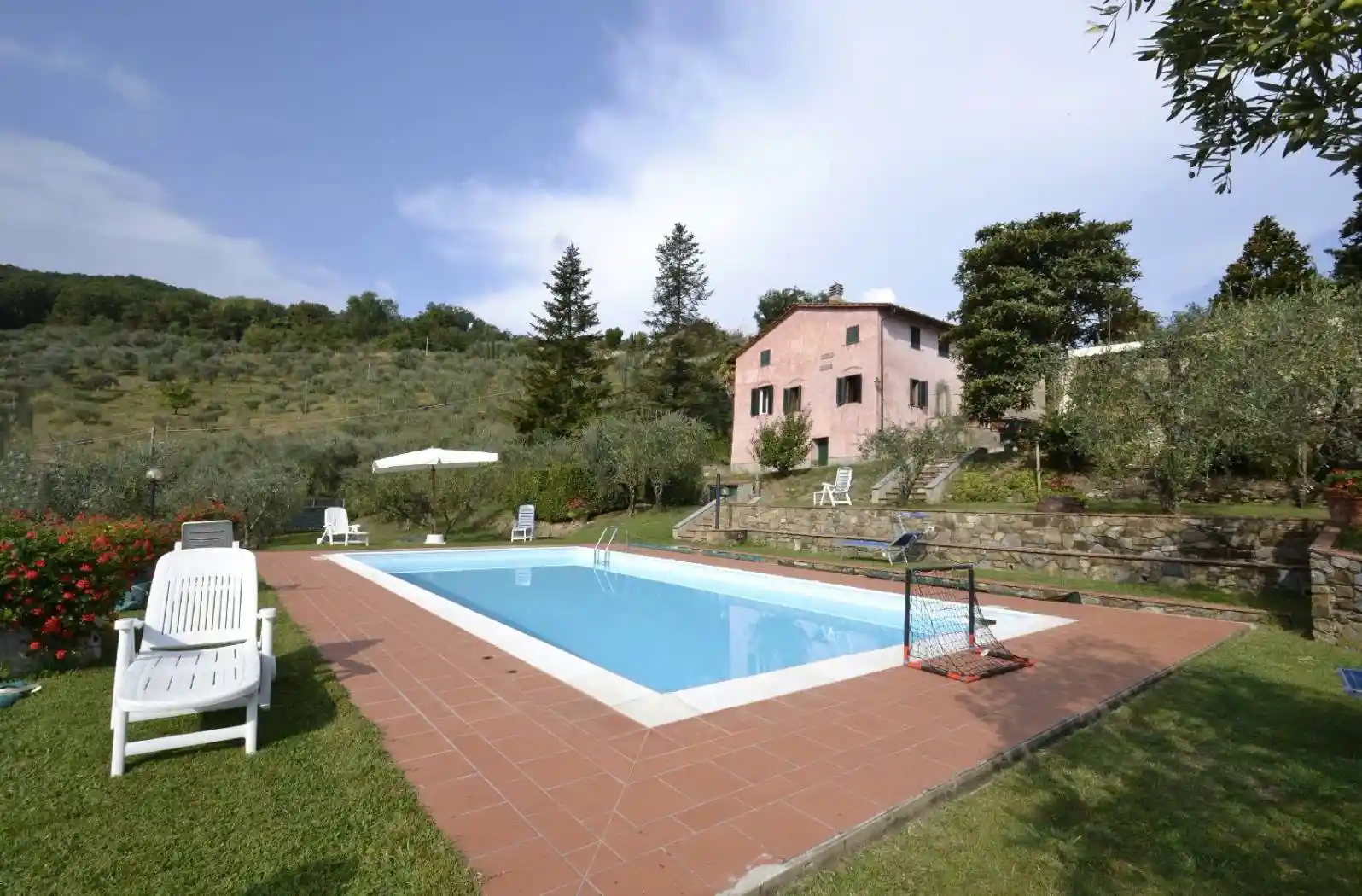 Rustico - Casale in vendita a Lucca