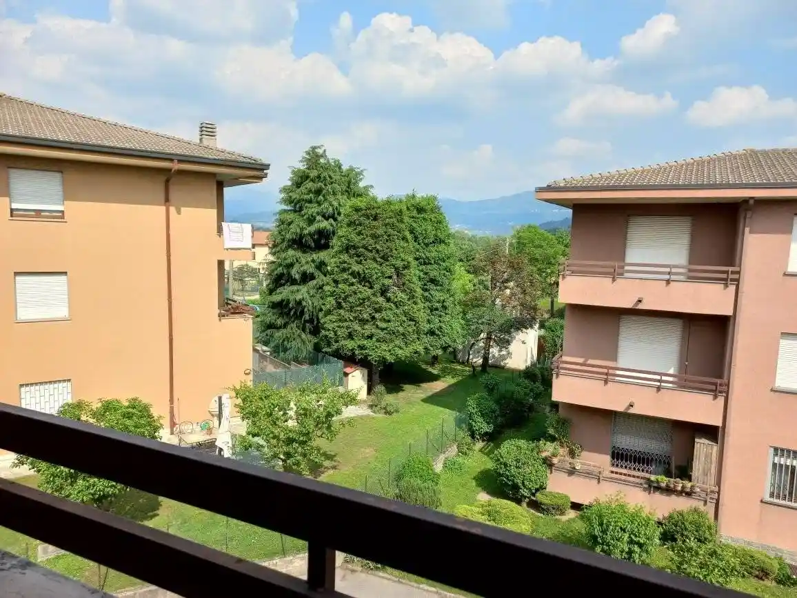 Appartamento in affitto a Molteno