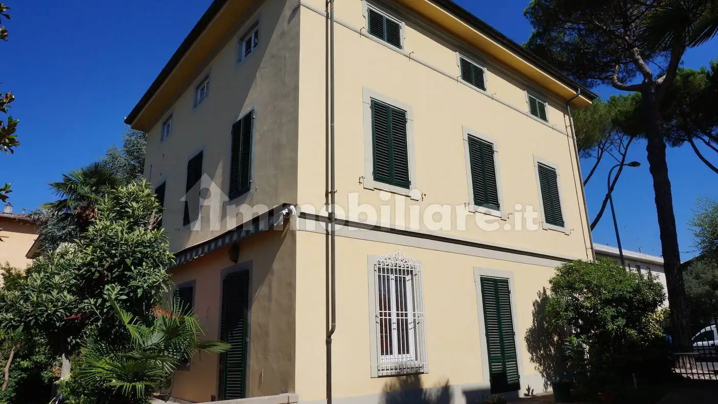 Villa in vendita a Lucca