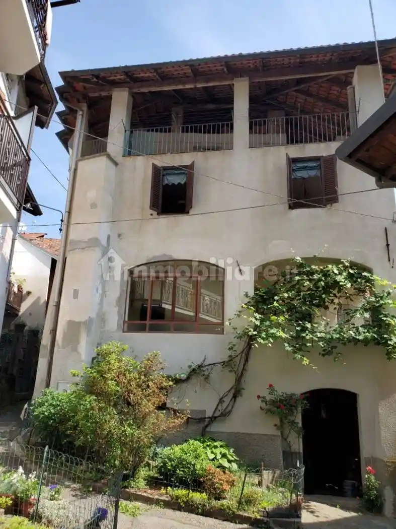 Casa indipendente in vendita a Valduggia