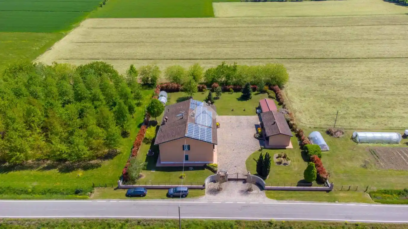 Villa in vendita a Castelnovo di Sotto