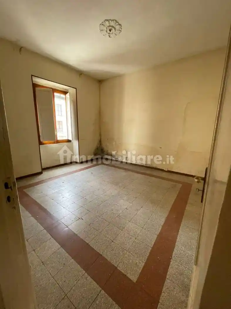 Trilocale via Roma 29, Emanuele II, C. Colombo, Morelli e Silvati, Avellino - foto 2