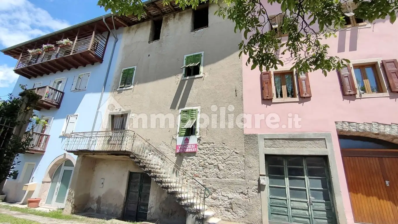 Casa indipendente in vendita a Madruzzo