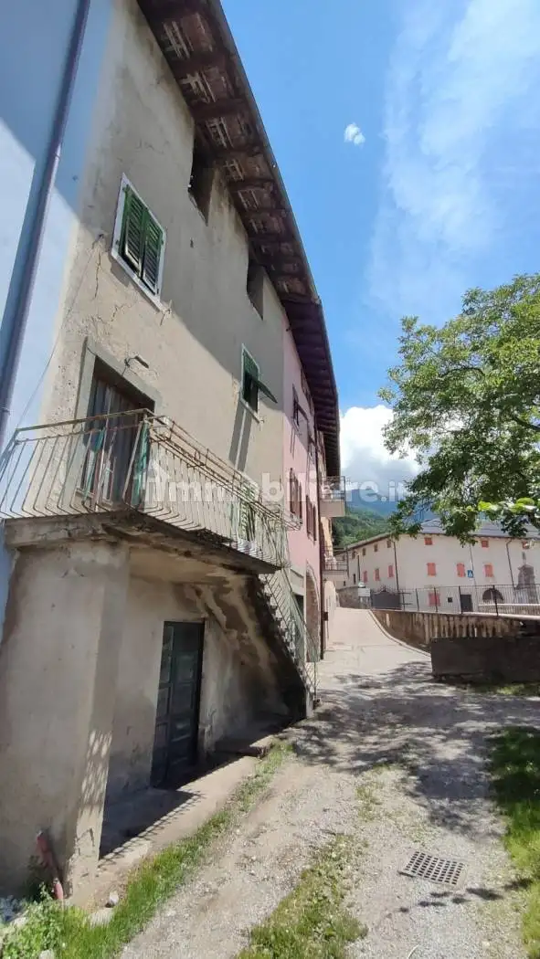 Terratetto unifamiliare piazza Alcide De Gasperi 4, Lasino, Madruzzo - foto 4