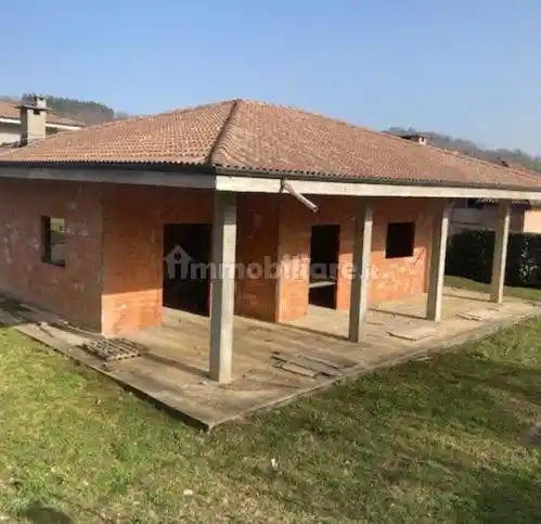 Villa in vendita a San Pietro Val Lemina