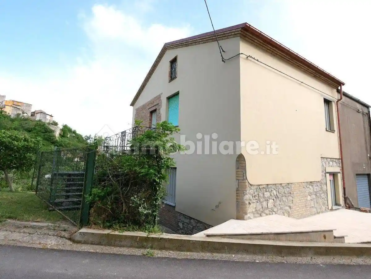 Rustico - Casale in vendita a Fresagrandinaria