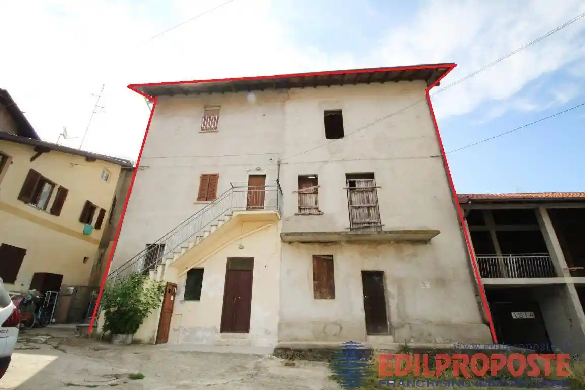 Appartamento in vendita a Misinto