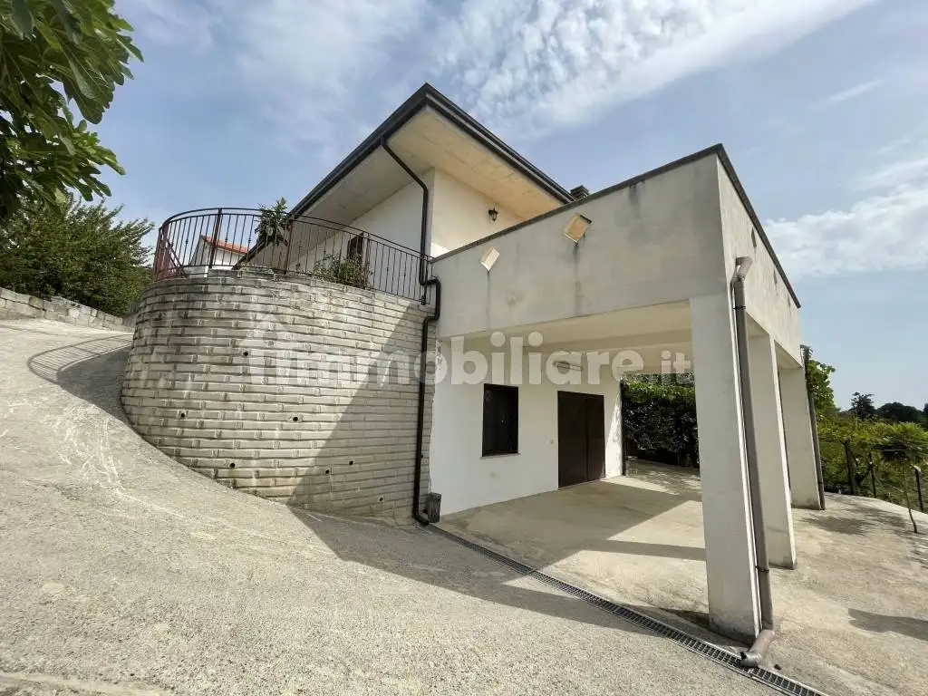 Casa indipendente in vendita a Arnara