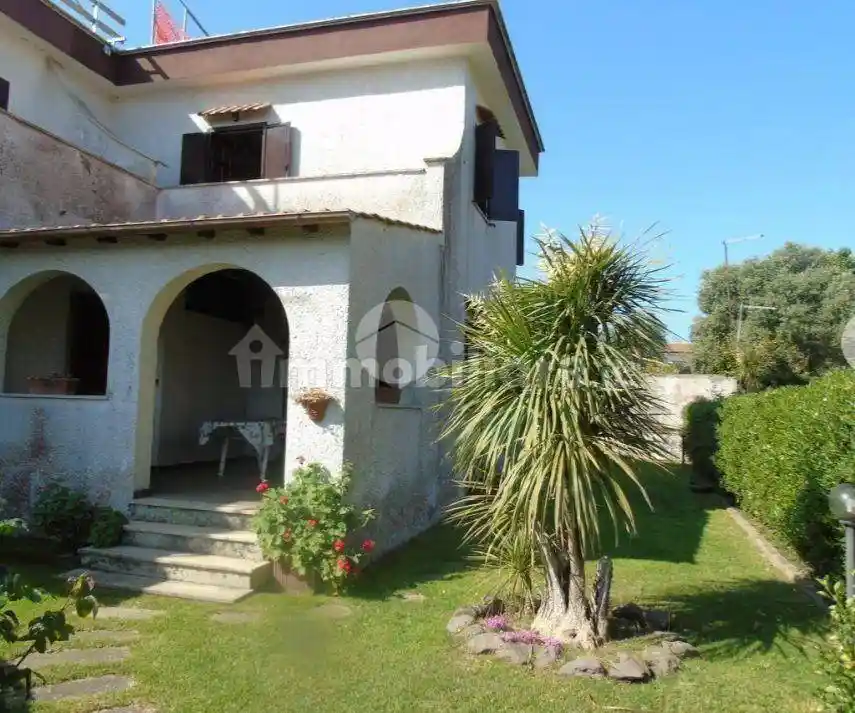Villa in affitto a Ardea