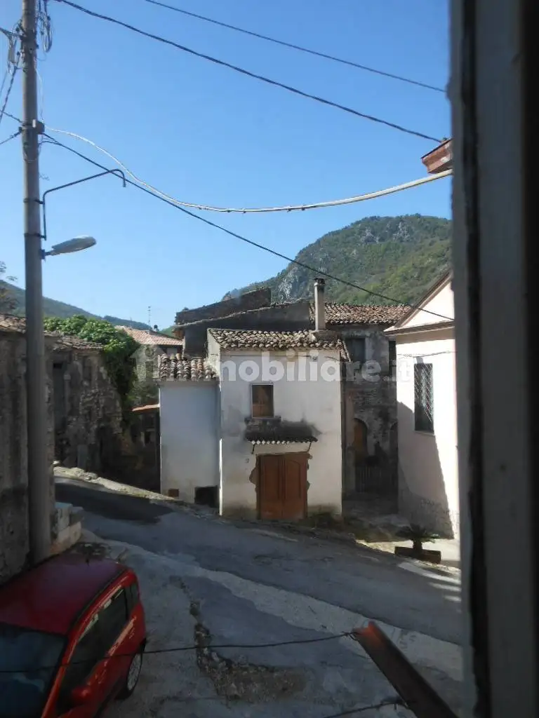 Casa indipendente in vendita a Vairano Patenora