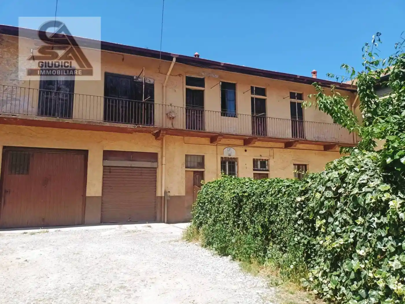 Rustico - Casale in vendita a Caronno Pertusella