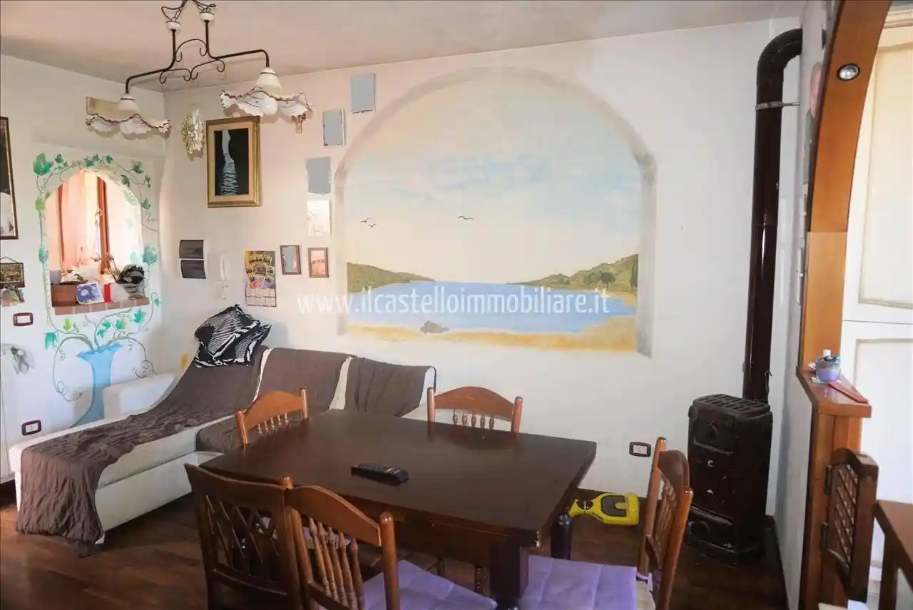 Appartamento in vendita a Sarteano