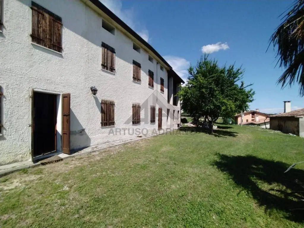 Rustico - Casale in vendita a Borso del Grappa