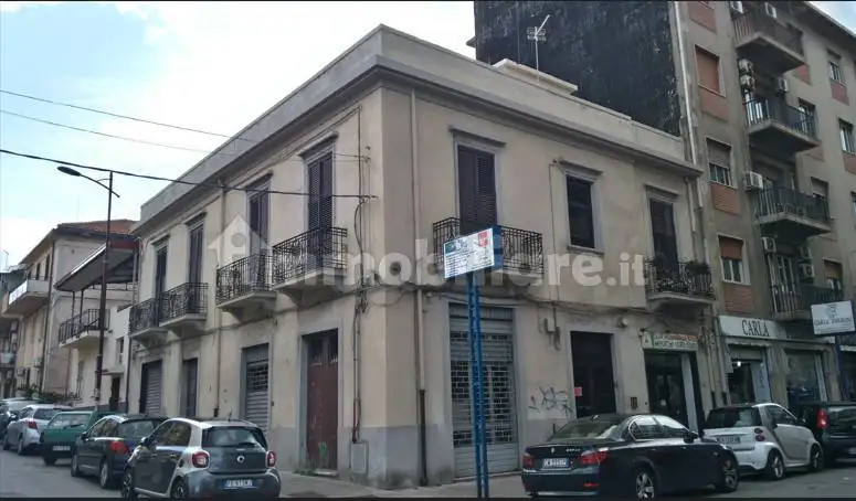 Casa indipendente in vendita a Reggio Calabria