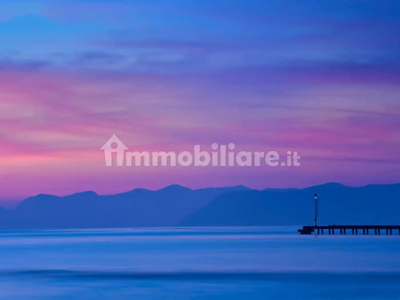 Appartamento in vendita a Montignoso