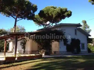 Villa in vendita a Sabaudia