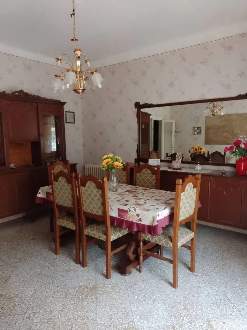 Palazzo - Edificio in affitto a Taranto